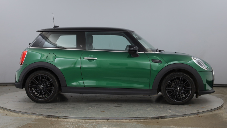 MINI Hatchback 1.5 Cooper Exclusive 3dr Auto Petrol Hatchback